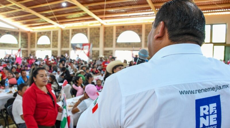 Ante mas de 4 mil personas, René Mejía reitera su compromiso con el progreso de Amealco