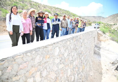 Supervisa titular de la CEI reconstrucción de caminos en Peñamiller