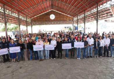 Arranca SEDIF con la entrega de mobiliario y utensilios para espacios alimentarios en la Sierra Queretana
