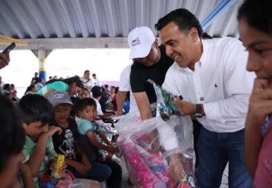 Celebra Luis Nava Día del Niño en La Barreta
