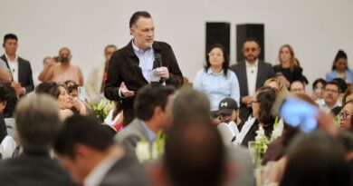 Premia Gobierno de Querétaro el compromiso y liderazgo de docentes y directivos