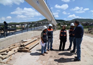 Supervisa CEI avance de puente peatonal en el Anillo Vial Junípero Serra