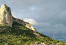 Suspende Ezequiel Montes el cobro de acceso a la Peña de Bernal y anuncia plan de rehabilitación