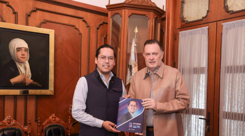 «Chepe» Guerrero entrega su Segundo Informe al gobernador Mauricio Kuri