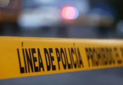Fallece hombre a bordo de un vehículo en la colonia Satélite tras desvanecerse repentinamente