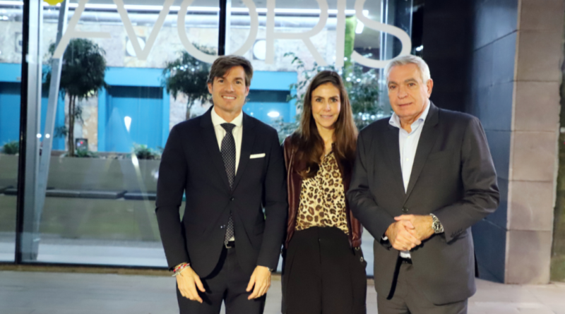 Realiza la secretaria de Turismo, Adriana Vega, gira de promoción en Ávoris Travel School en España para fortalecer el vuelo Querétaro-Madrid